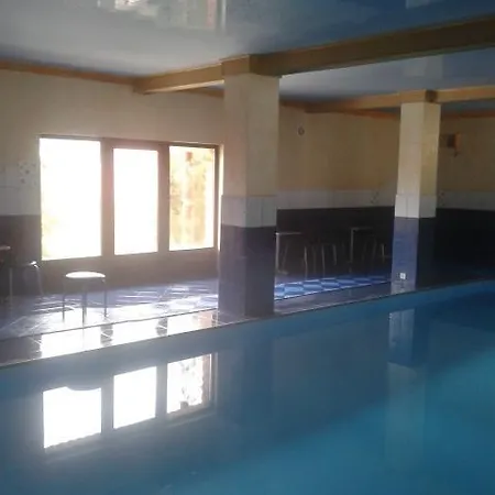 Boykivskiy Dvir Yasenitsa Zamkova