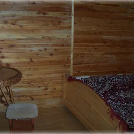 Boykivskiy Dvir * Yasenitsa Zamkova